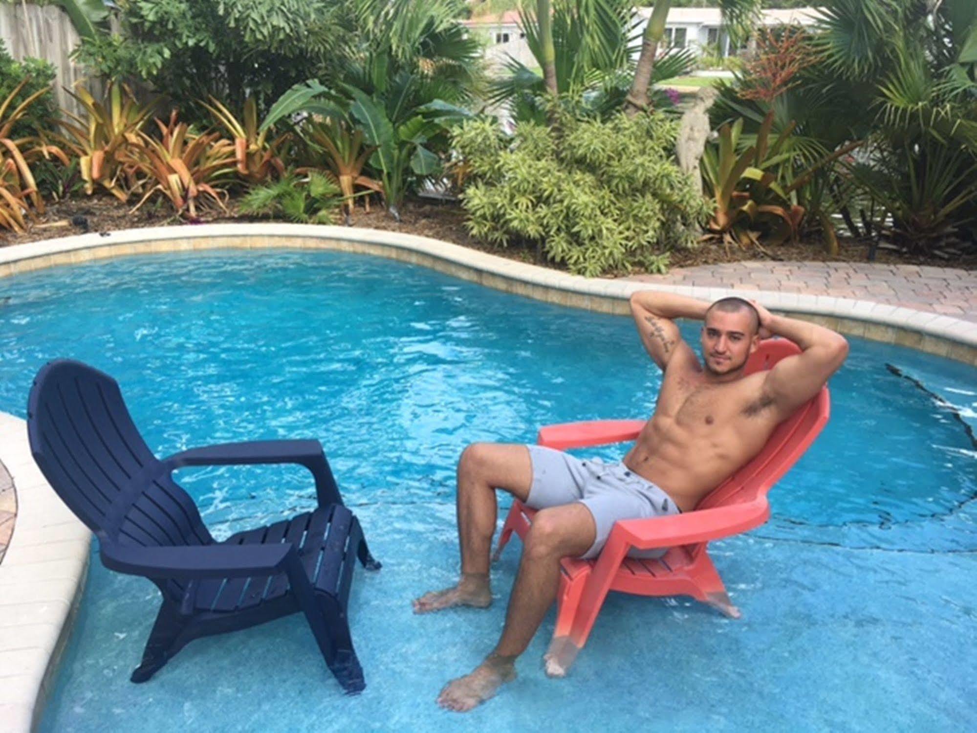 Resort The Cabanas Guesthouse & Spa - Gay Resort Catering To Gay Men Oakland Park