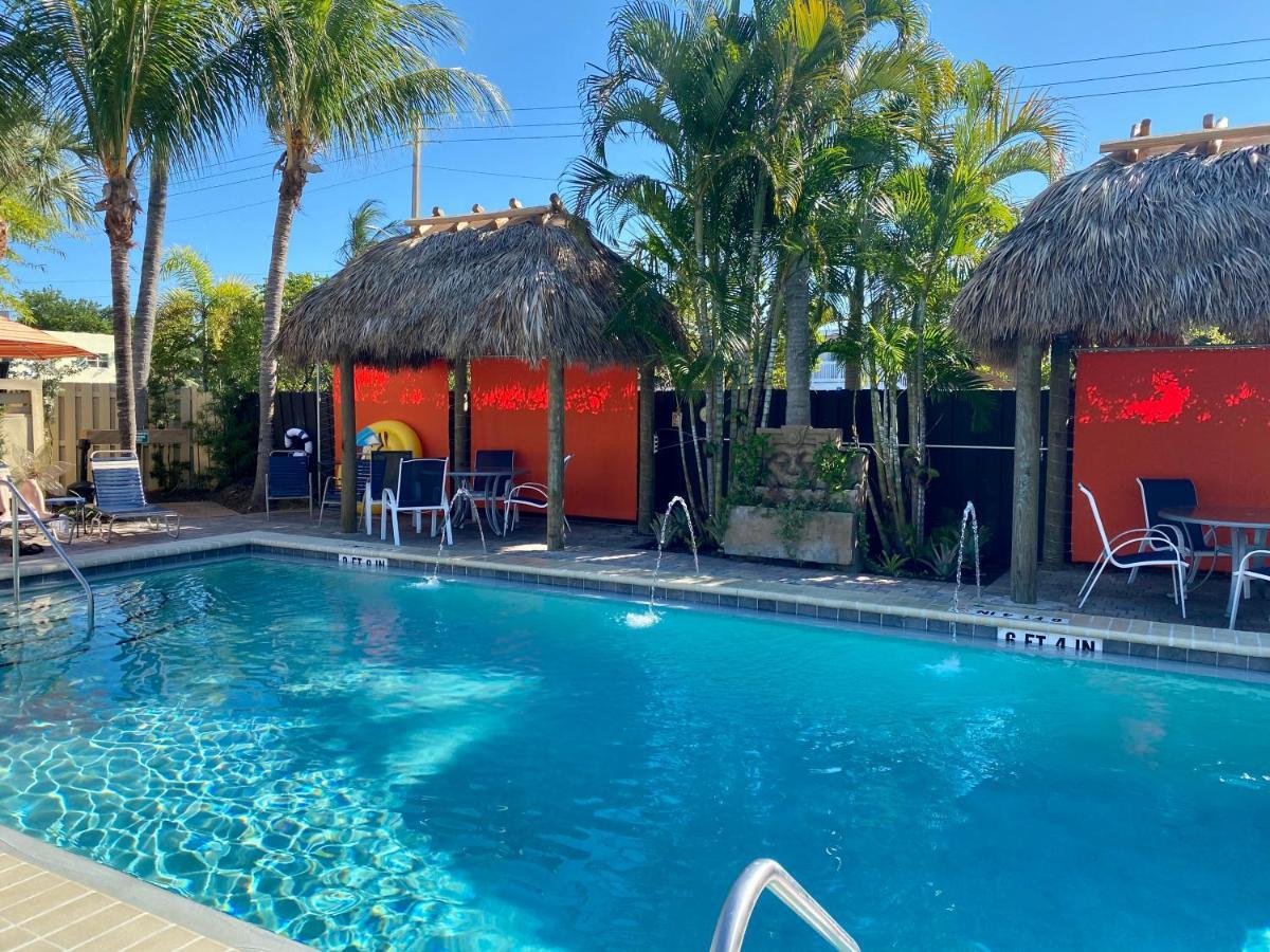 Resort The Cabanas Guesthouse & Spa - Gay Resort Catering To Gay Men Oakland Park